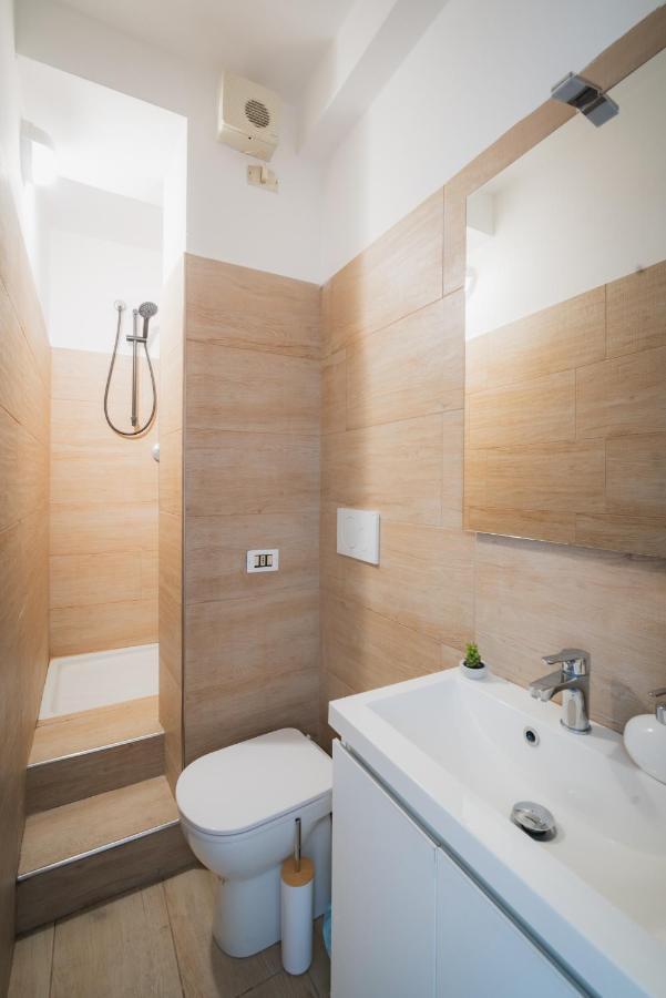 Suite "Castello" Del Garda - Apt Per Coppie Garda Desenzano del Garda Eksteriør billede