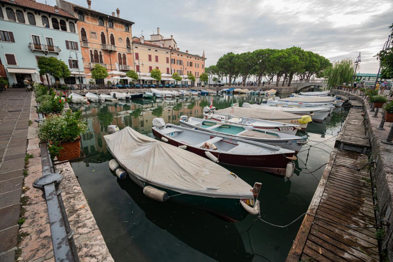 Suite "Castello" Del Garda - Apt Per Coppie Garda Desenzano del Garda Eksteriør billede