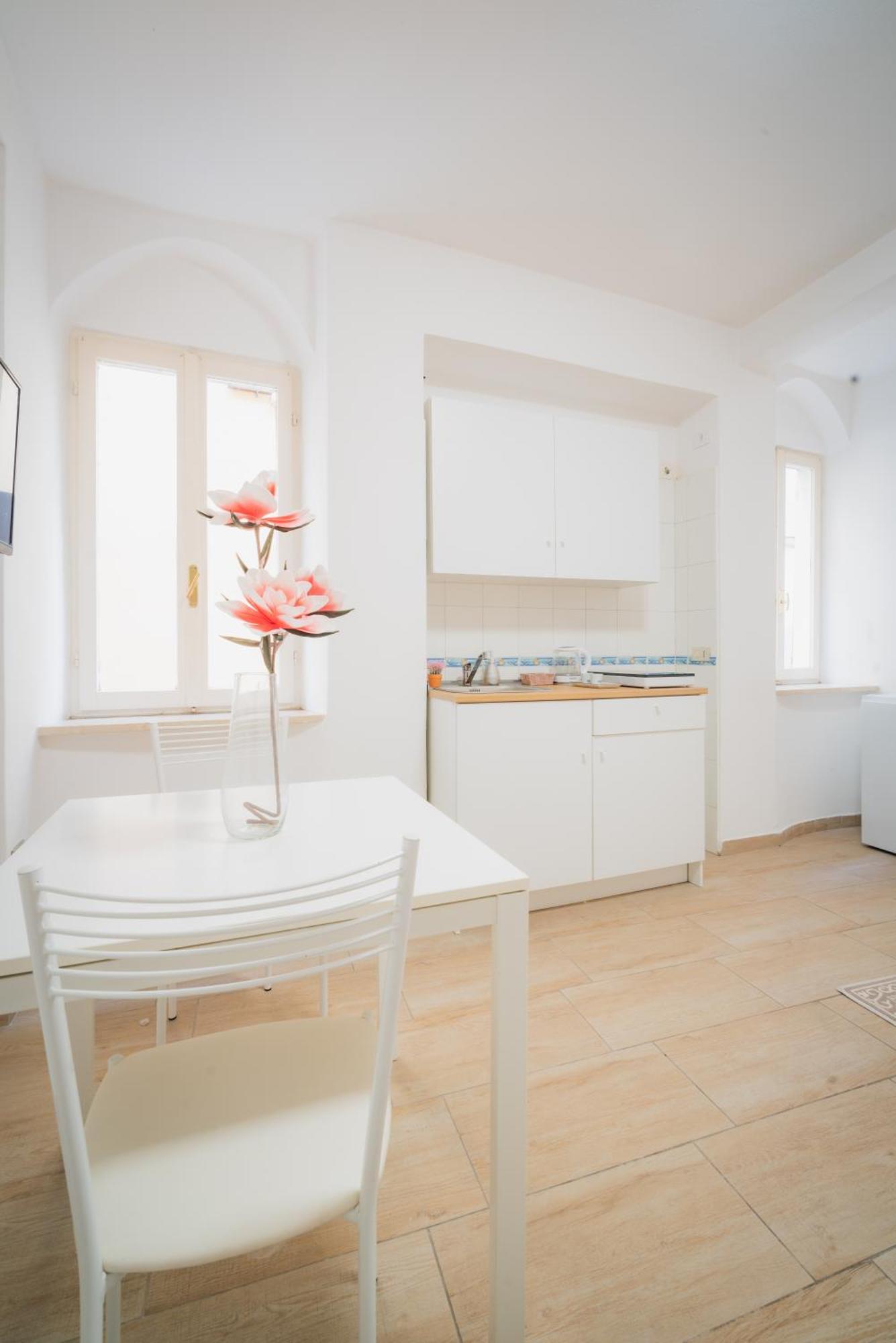 Suite "Castello" Del Garda - Apt Per Coppie Garda Desenzano del Garda Eksteriør billede
